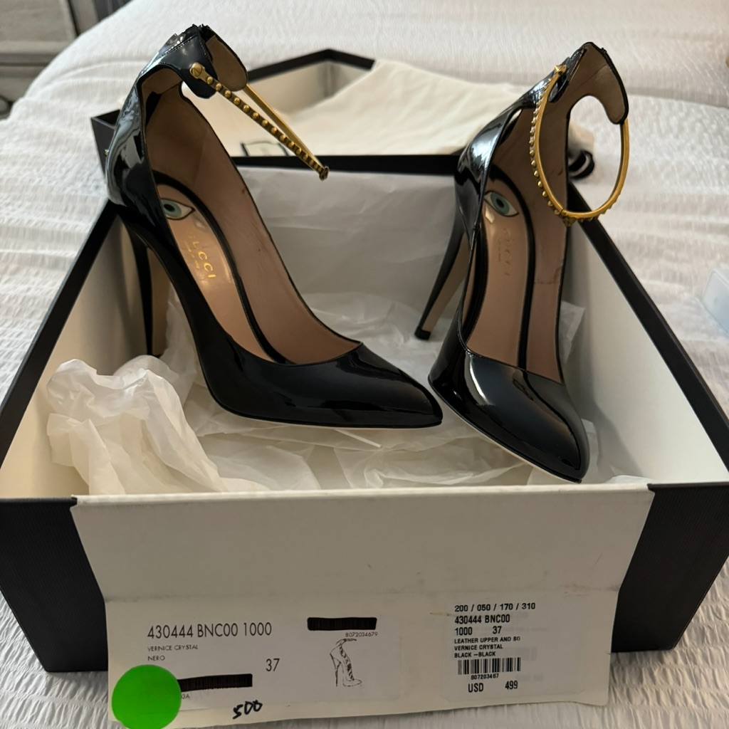 Guccis Black Heels Size 37